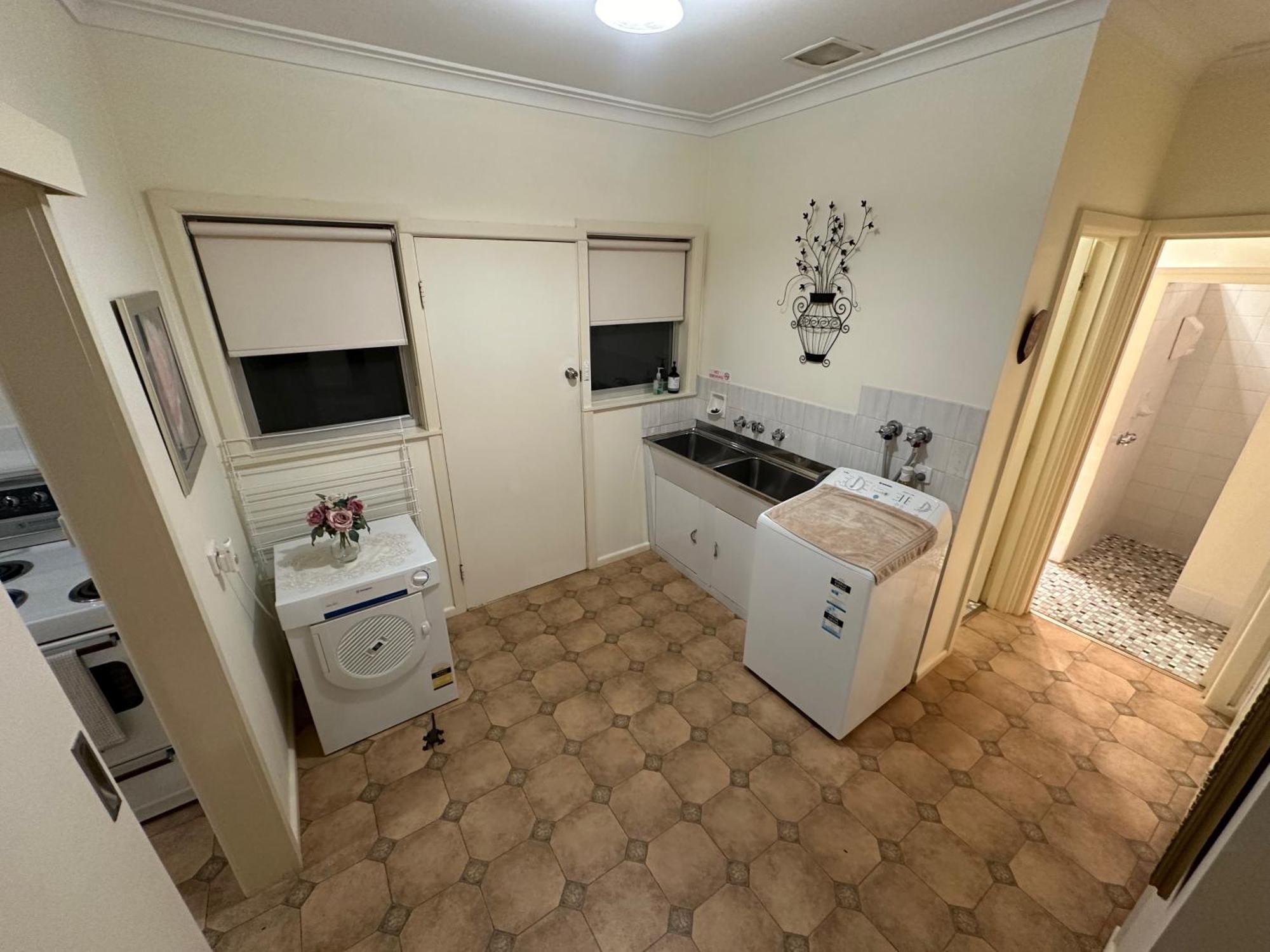 Admurraya House Bed & Breakfast Рутерглен Экстерьер фото